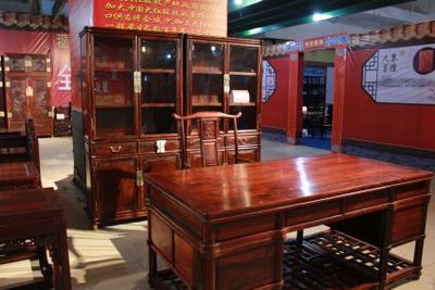 弘扬“仙作”工艺，打造品牌盛会 重庆红木工艺品博览会盛大开展